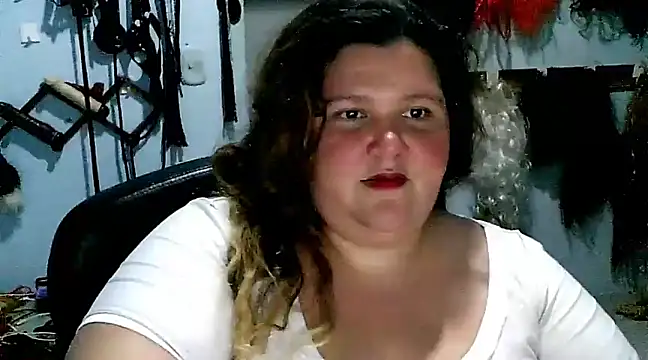 Snapshot of squirt322bbw chatting on March 5, 2025, 7:38 pm squirt322bbw online show from March 5, 2025, 7:38 pm