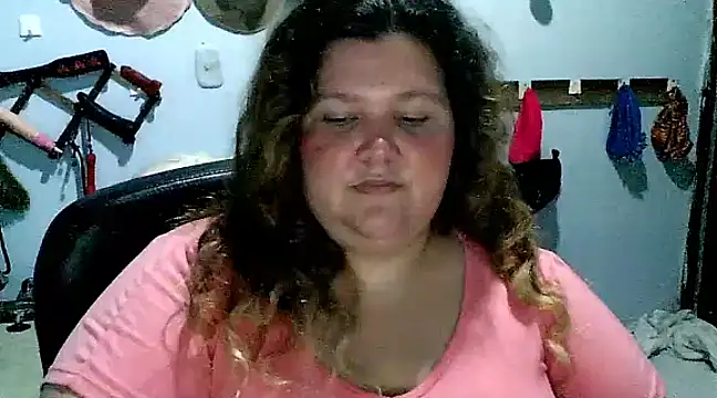 Snapshot of squirt322bbw chatting on March 21, 2025, 3:22 am squirt322bbw online show from March 21, 2025, 3:22 am