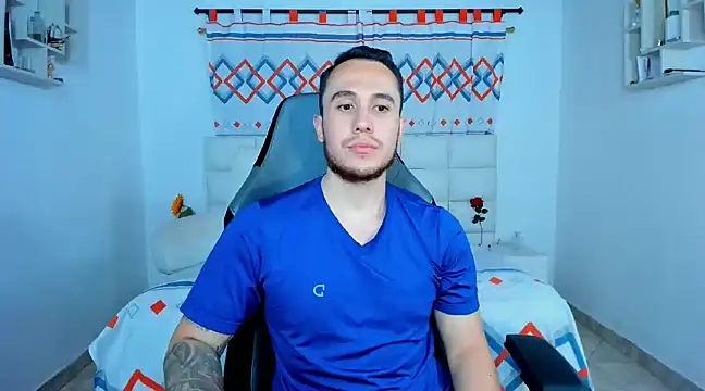 juan  jimenez online show from December 15, 2024, 12:29 am