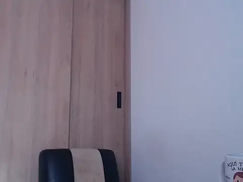 ChrisDamon online show from October 5, 2025, 1:57 pm