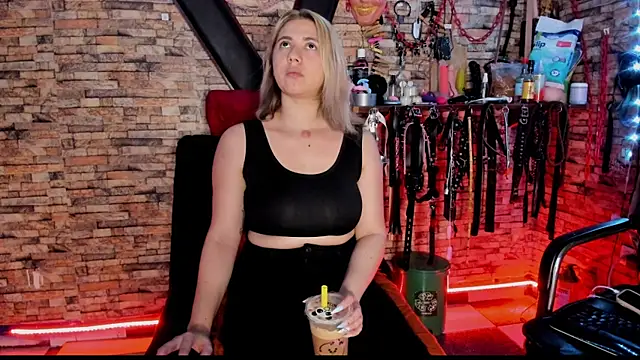 Liltildeman moon online show from July 10, 2026, 11:49 pm