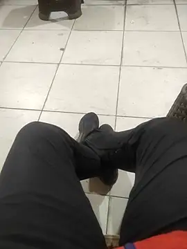 My120my120 online show from December 15, 2025, 11:31 pm