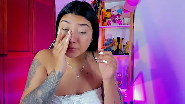 Snapshot of eymy-hadid chatting on September 17, 2025, 1:35 pm eymy-hadid online show from September 17, 2025, 1:35 pm