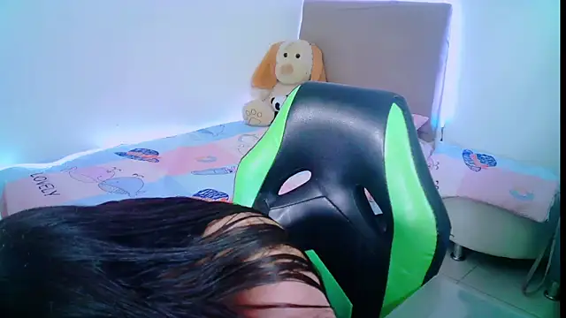  alicia z online show from February 1, 2025, 12:18 am