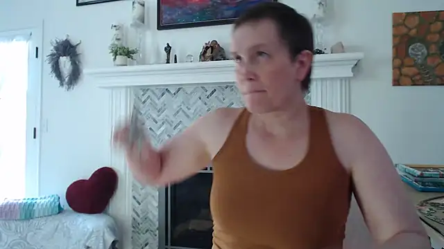 AuroraWillows online show from March 13, 2026, 6:46 pm