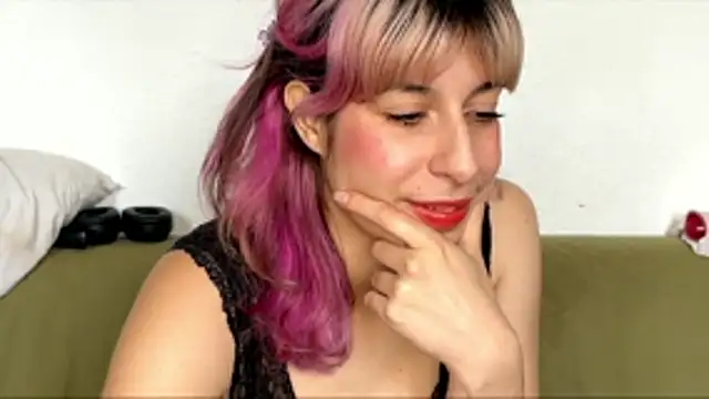 Snapshot of Ambredelacroix chatting on May 6, 2026, 2:54 pm Ambredelacroix online show from May 6, 2026, 2:54 pm