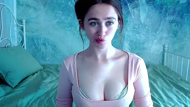millllina online show from April 24, 2026, 1:35 pm
