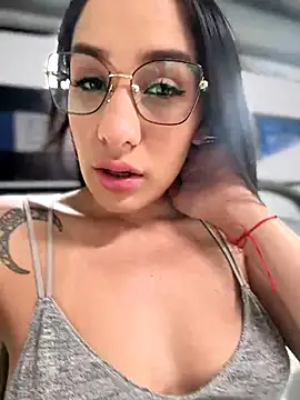 Snapshot of __IRIS__ chatting on October 25, 2025, 3:12 pm IRIS online show from October 25, 2025, 3:12 pm