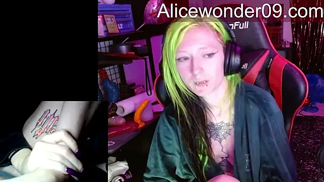 alicewonder09 online show from March 19, 2026, 4:34 am