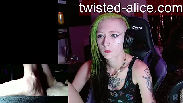 Snapshot of alicewonder09 chatting on July 16, 2026, 3:25 am alicewonder09 online show from July 16, 2026, 3:25 am