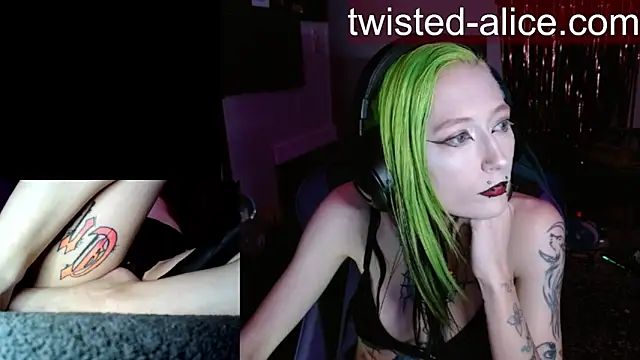 Snapshot of alicewonder09 chatting on July 1, 2026, 3:29 am alicewonder09 online show from July 1, 2026, 3:29 am