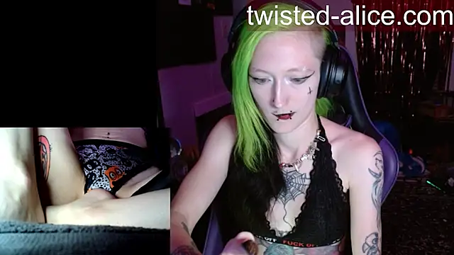 Snapshot of alicewonder09 chatting on July 2, 2026, 3:18 am alicewonder09 online show from July 2, 2026, 3:18 am