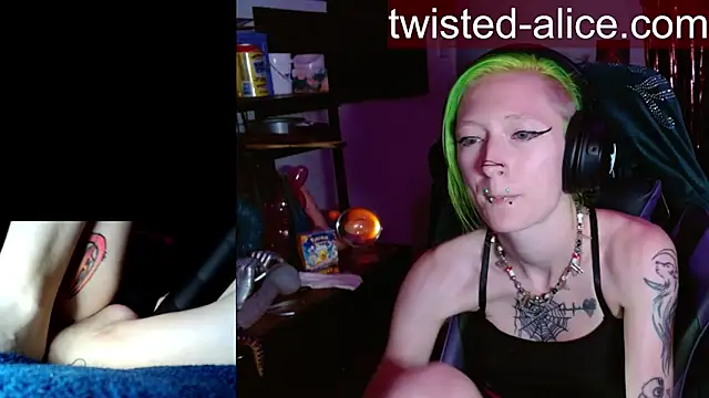 alicewonder09 online show from June 19, 2026, 3:12 am