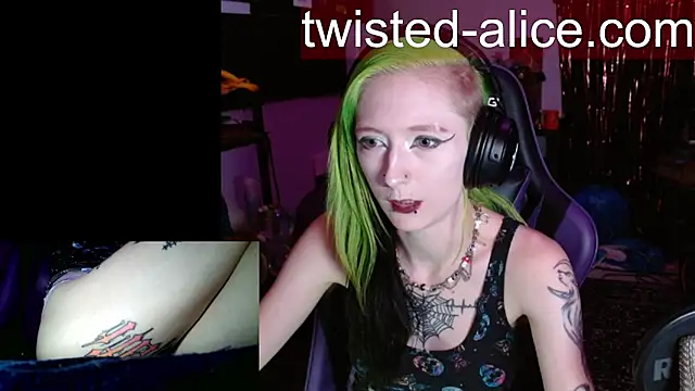 Snapshot of alicewonder09 chatting on July 8, 2026, 3:30 am alicewonder09 online show from July 8, 2026, 3:30 am