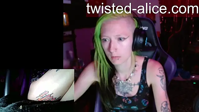 Snapshot of alicewonder09 chatting on July 19, 2026, 3:04 am alicewonder09 online show from July 19, 2026, 3:04 am