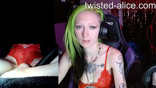 Snapshot of alicewonder09 chatting on July 5, 2026, 5:25 am alicewonder09 online show from July 5, 2026, 5:25 am