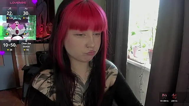 t0riayun0 online show from June 5, 2026, 2:23 pm