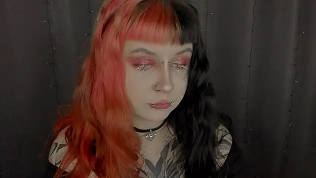 Snapshot of t0riayun0 chatting on February 20, 2026, 10:06 am t0riayun0 online show from February 20, 2026, 10:06 am