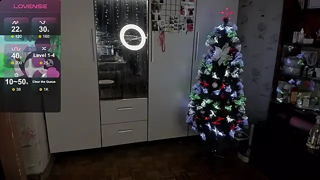 t0riayun0 online show from December 20, 2025, 10:45 pm