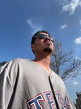 Bbyboyivan online show from March 1, 2026, 9:26 pm