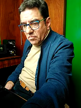 FernandoReuterG online show from February 3, 2026, 7:41 pm