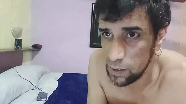 Snapshot of Hotcasados69 chatting on May 1, 2026, 2:49 am Hotcasados69 online show from May 1, 2026, 2:49 am