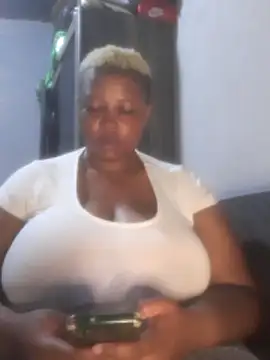 Snapshot of Sexy-queen99xx chatting on March 14, 2026, 5:46 am Sexy-queen99xx online show from March 14, 2026, 5:46 am