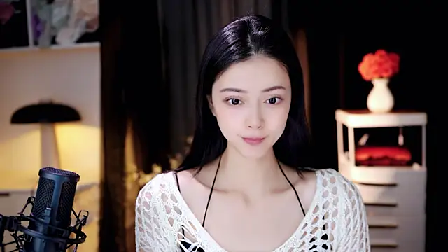 Ocean--Lili online show from May 1, 2026, 2:22 pm