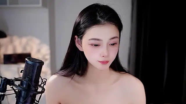 Snapshot of Ocean--Lili chatting on June 15, 2026, 2:17 pm Ocean--Lili online show from June 15, 2026, 2:17 pm