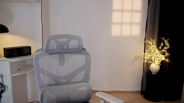 Snapshot of Ocean--Lili chatting on July 25, 2026, 2:12 pm Ocean--Lili online show from July 25, 2026, 2:12 pm