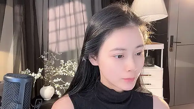 Ocean--Lili online show from April 30, 2026, 2:13 pm