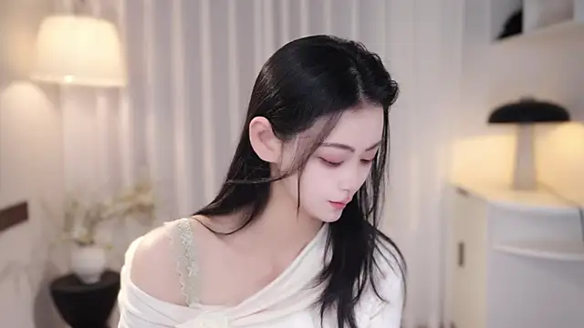 Snapshot of Ocean--Lili chatting on October 18, 2025, 2:19 pm Ocean--Lili online show from October 18, 2025, 2:19 pm