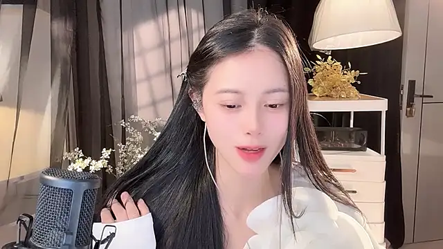 Ocean--Lili online show from April 30, 2026, 8:57 pm