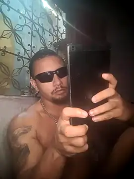 Snapshot of henriquejekyll chatting on May 10, 2026, 1:25 pm henriquejekyll online show from May 10, 2026, 1:25 pm