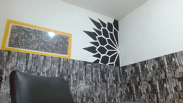 stripnolimits online show from May 8, 2026, 11:52 pm