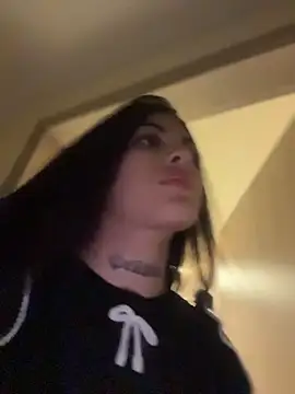 Snapshot of Sarasanders_4 chatting on November 4, 2025, 1:53 am Sarasanders 4 online show from November 4, 2025, 1:53 am