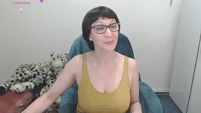 Snapshot of Ammillia chatting on February 13, 2025, 5:58 am Ammillia online show from February 13, 2025, 5:58 am