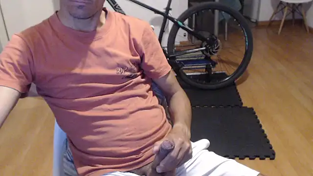 Snapshot of guachin_hunk chatting on November 22, 2025, 6:56 am guachin hunk online show from November 22, 2025, 6:56 am