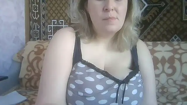 Snapshot of Diana_Britt chatting on April 20, 2026, 4:59 am Diana Britt online show from April 20, 2026, 4:59 am