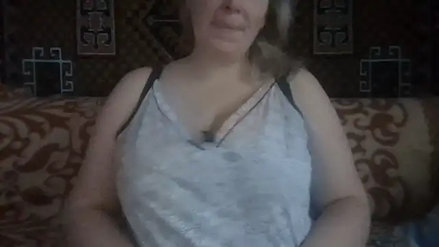 Diana Britt online show from December 14, 2025, 6:08 am