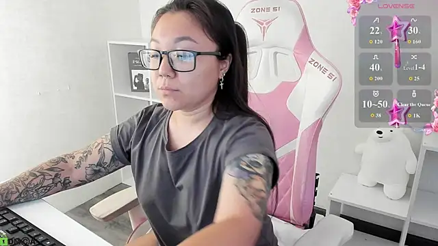 Snapshot of gentle_muse chatting on August 3, 2026, 1:03 am gentle muse online show from August 3, 2026, 1:03 am