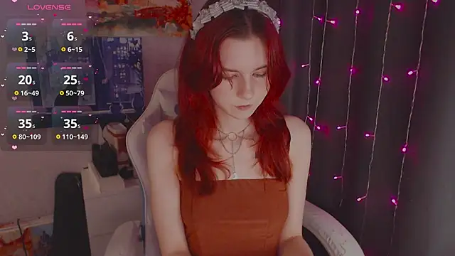 mslilunicorn online show from May 3, 2026, 6:55 pm