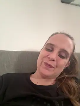 Snapshot of LadyChantale chatting on April 23, 2026, 1:24 pm LadyChantale online show from April 23, 2026, 1:24 pm