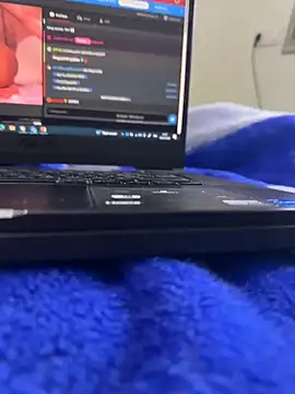 Snapshot of bigdiiiickkk chatting on January 18, 2026, 4:32 pm bigdiiiickkk online show from January 18, 2026, 4:32 pm