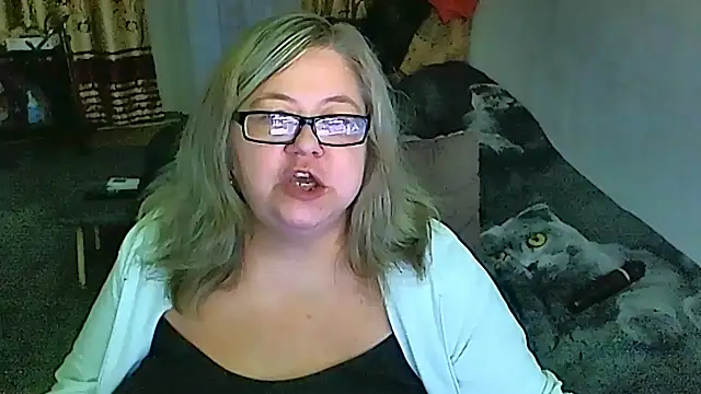 Snapshot of sex2 chatting on October 12, 2025, 9:21 am sex2 online show from October 12, 2025, 9:21 am