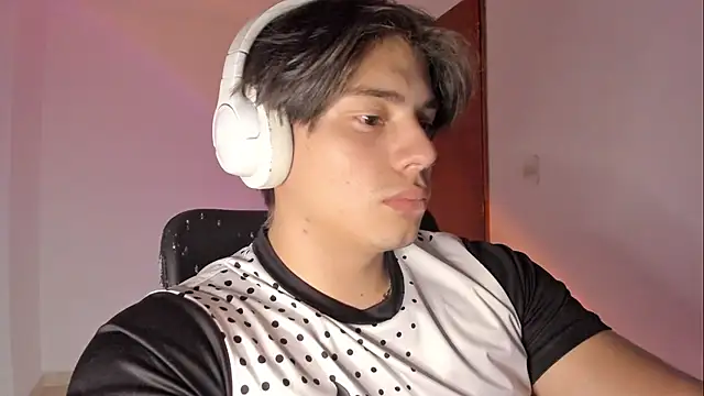 Giordano Russo online show from March 8, 2026, 2:04 am