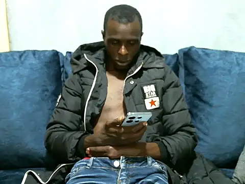 Snapshot of reezly chatting on December 4, 2024, 10:35 pm reezly online show from December 4, 2024, 10:35 pm