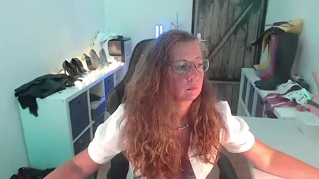 Snapshot of GeilesLuder75 chatting on June 16, 2026, 6:46 am GeilesLuder75 online show from June 16, 2026, 6:46 am