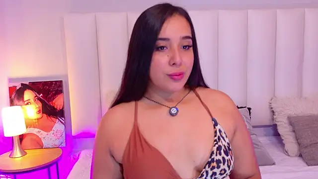 ValenScott1 online show from June 13, 2026, 11:52 am