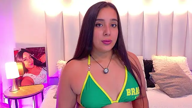 ValenScott1 online show from July 24, 2026, 12:23 pm